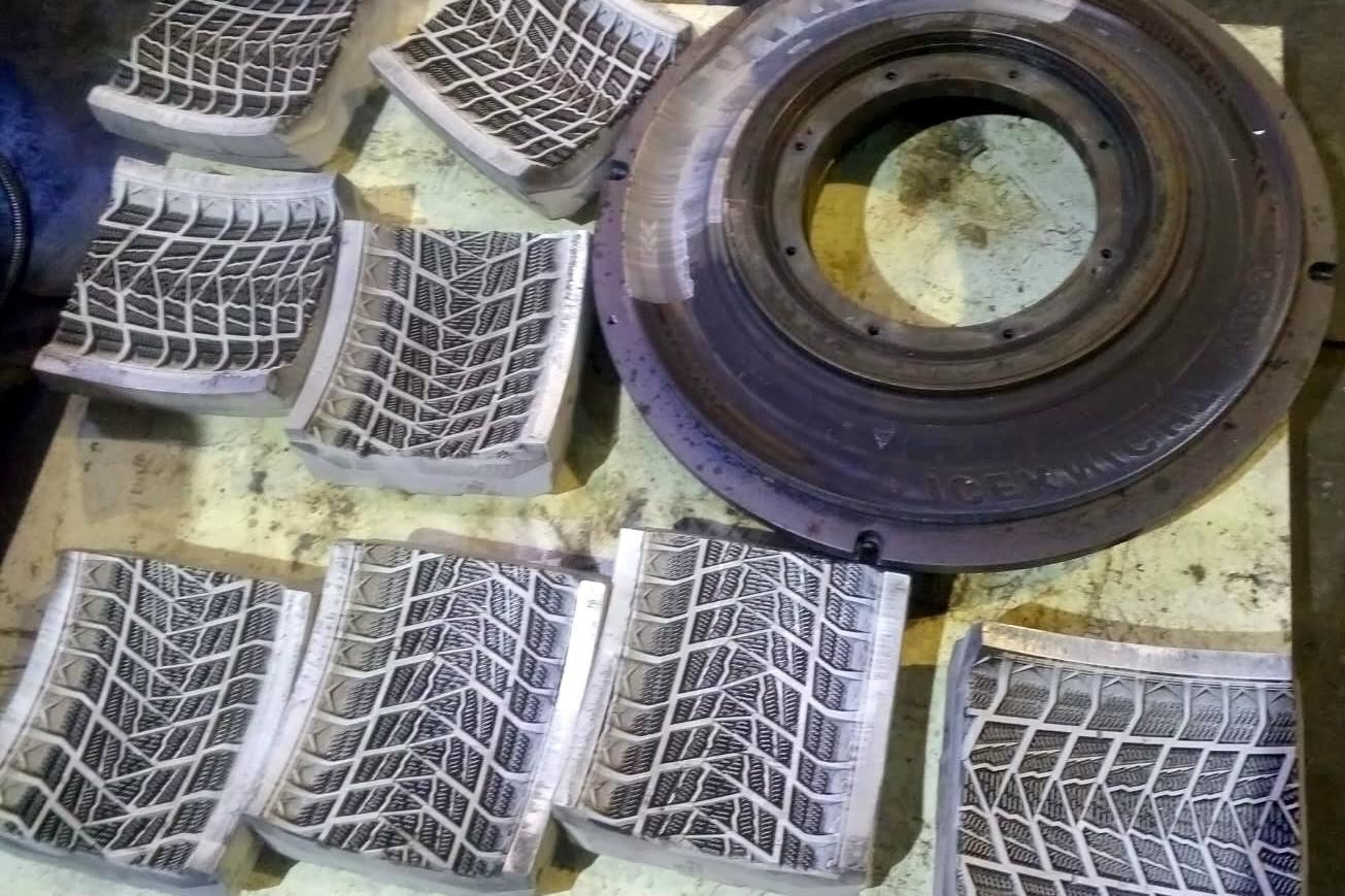 tyre mold cleaning2 tyre mold cleaning2