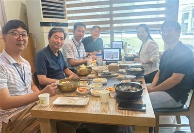 Mrj - Laser liefert und installiert die kundenspezifische Lasergeräte in Südk...