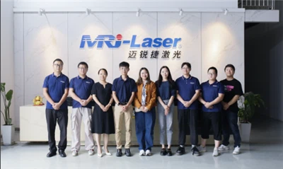 Thai -Kunden besuchen MRJ - Laserfabrik für Equipment Tour