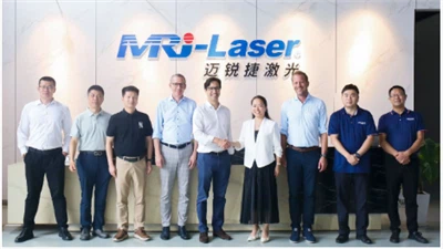 Österreichische Delegation besucht MRJ-Laserfabrik, um Kooperationsmöglichkei...