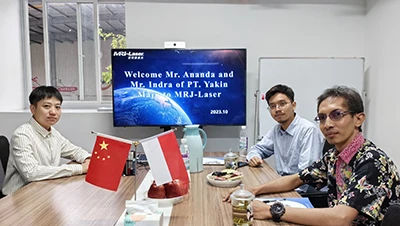 Indonesischer Kunde besucht MRJ-Laser für eine Lasertechnologie-Schulung